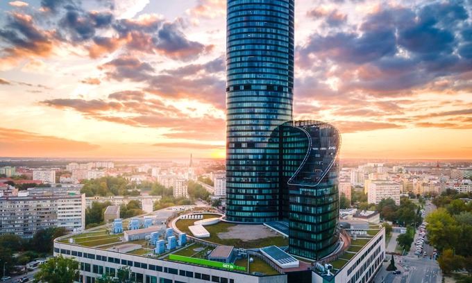 Krzyki Apartment | Sky Tower Apartments by Michał & Piotr