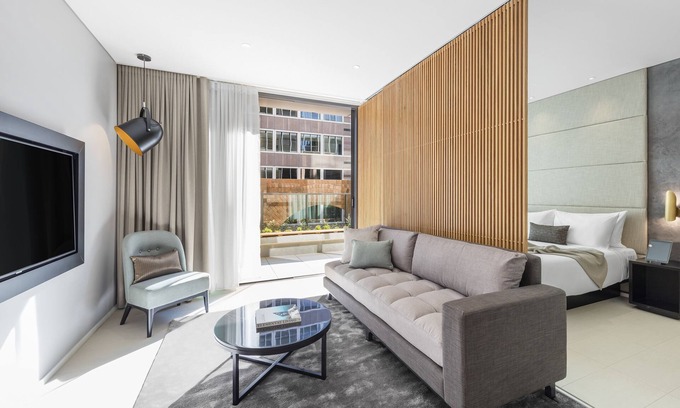 Sydney Central Business District Apartment | SKYE Suites Sydney