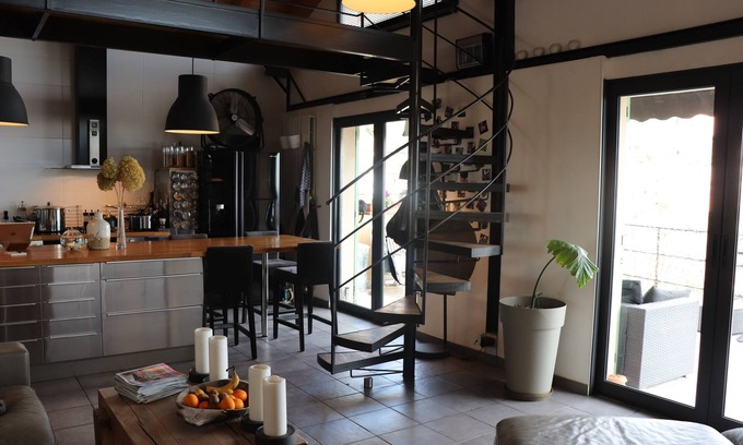 Grasse Bed & Breakfast | Skylark Bed & Breakfast