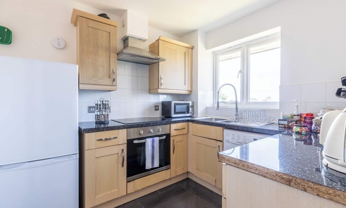 Woolwich Apartment | Skyline Haven Modern 2BR w/Free Parking & 4kTV