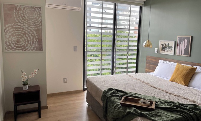 Providencia Apartment | SkyLine KingBed Suite
