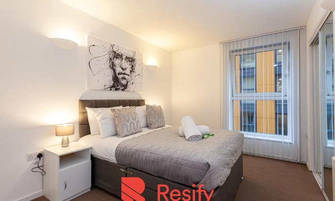 Manchester City Centre Apartment | Skyline Manchester - by Resify