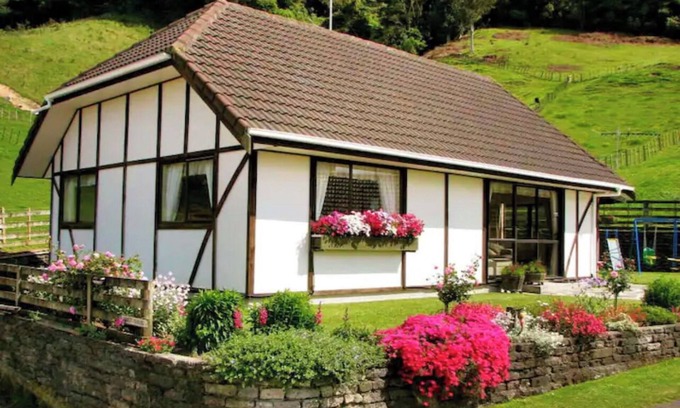Rotorua Cottage | Skyline Mountain view cottage