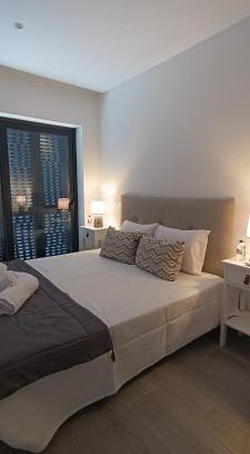 Montenegro House | Skynest 59 Faro Airport Guest House