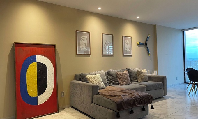 Providencia Apartment | Skyview 3 Bedroom Penthouse/Daily Cleaning