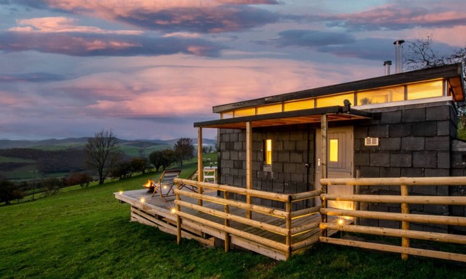 Cemmaes House | Slate Cabin - Caban Llechi