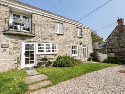 Tredethy House | Slate Cottage