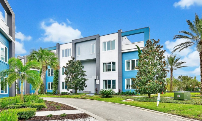 Reunion Hotel | Sleek Condo near Disney with Resort & Waterpark Access - B26-108