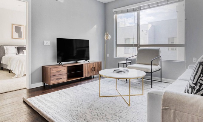 Chinatown Apartment | Sleek Downtown 1BR w/ Pool, W/D & Gym, near Broad Museum, by Blueground