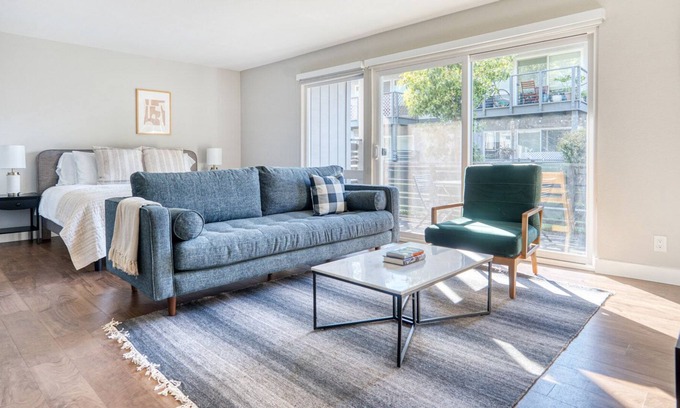 Foster City Apartment | Sleek Foster City Studio w/ Pool, W/D, Gym, near highways, by Blueground
