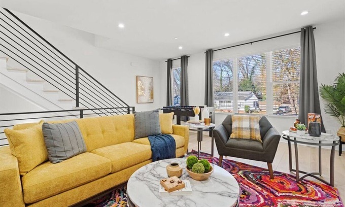 North Charlotte Apartment | Sleek Private Room in Charlotte near Wells Fargo