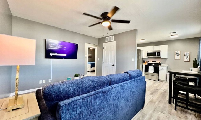 Trenton Apartment | Sleek remodeled Design 2 Bed Trenton, OH Apartment