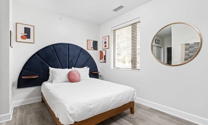 Meridian-Kessler Apartment | Sleek Studio Unit near Broad Ripple by CozySuites