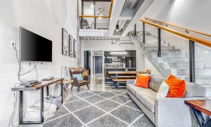 Nob Hill House | Sleek Townhome w/Patio - Walk to Amazing Restaurants, Breweries, Trails & Shops