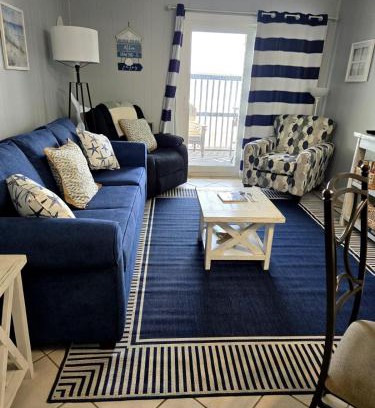 Garden City Apartment | Sleep by the Sea