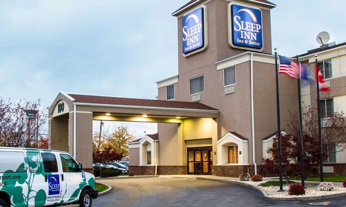 Cheektowaga Hotel | Sleep Inn & Suites Buffalo Airport