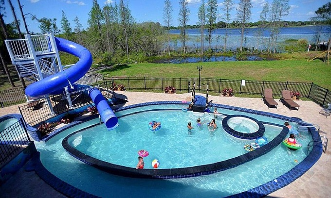 Clermont Villa | Sleep Up to 45 People Lakeside ! 13 Bedroom "Great Escape Lakeside"