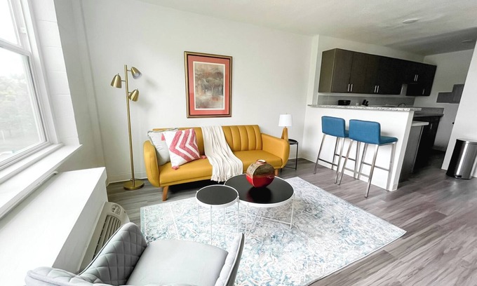 Cincinnati Apartment | Sleepover: Superior 1BD/1BA + Gym - Cincinnati