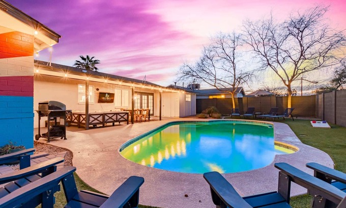 New Papago Parkway House | Sleeps 12 | Pool |Outdoor Living |Mins to Old Town
