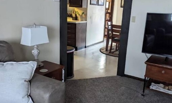 Energy Corridor Apartment | Sleeps 21: Perfect for Large Group. 11 Beds.