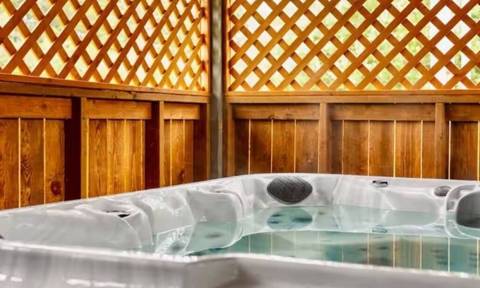 Grayland Resort | Sleeps 52+ | Breakwater Resort | Hotels & Cottages