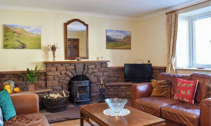 Orton House | Sleeps 6 in the Cumbria Lake District and Yorkshire Dales National Parks.