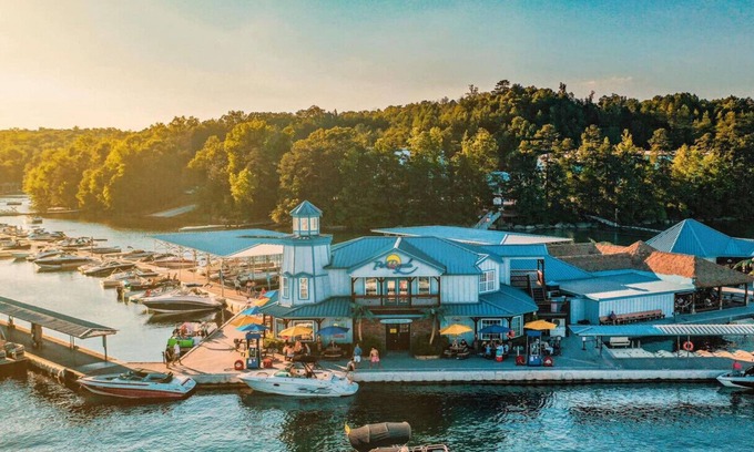 Buford House | Sleeps 8, Lake Lanier Hidden Gem, Miles from Mall of Georgia
