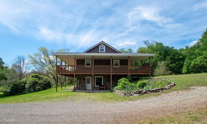 Watkins Glen Cottage | Sleepy Bear Lodge: Private Pond, Peaceful Setting and Great Location!