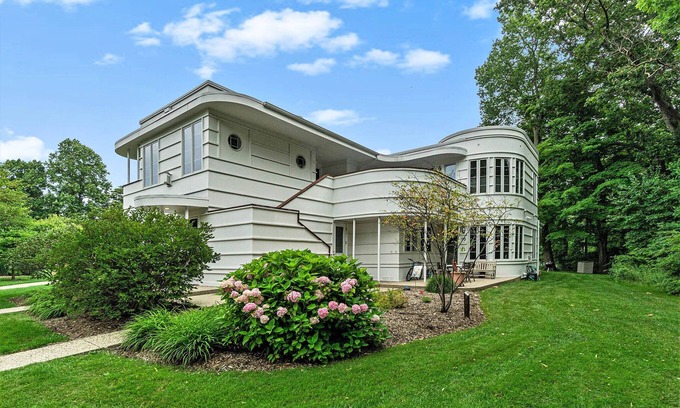 South Haven Condo | Sleepy Hollow Beach Resort introduces Gateway 53