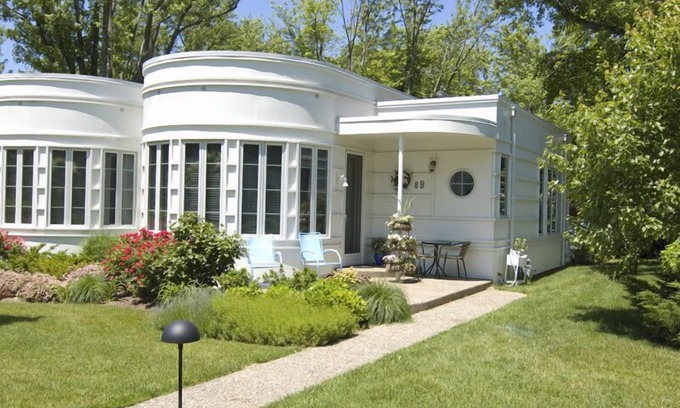 South Haven Cottage | Sleepy Hollow Beach Resort introduces Cottage 8B