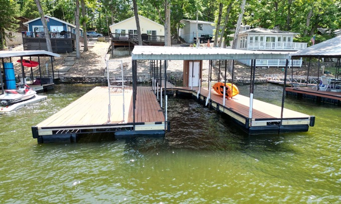 Gravois Mills House | Slice of Paradise- Ramp nearby/Secured boat/trailer parking for $15