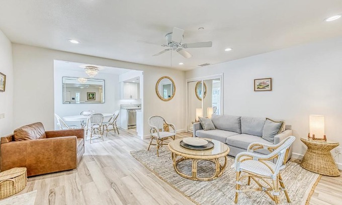 Bass Lake Apartment | Slide Creek Retreat