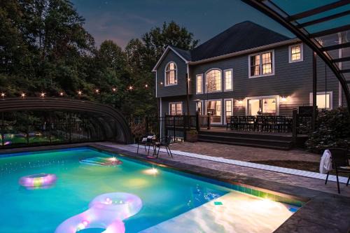 Candler House | Slide Speakeasy Movie Room Hot Tub Games Villa