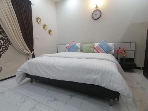 Fatehjang Bed & Breakfast | SM Dream Lodges Luxury Stay