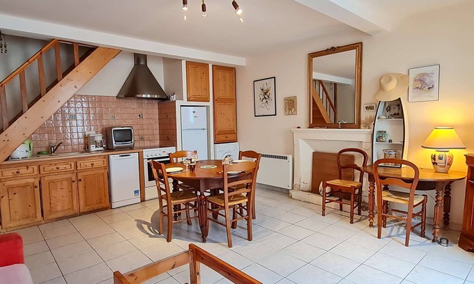 Saint-Clement-des-Baleines House | Small Réthaise house in the village center