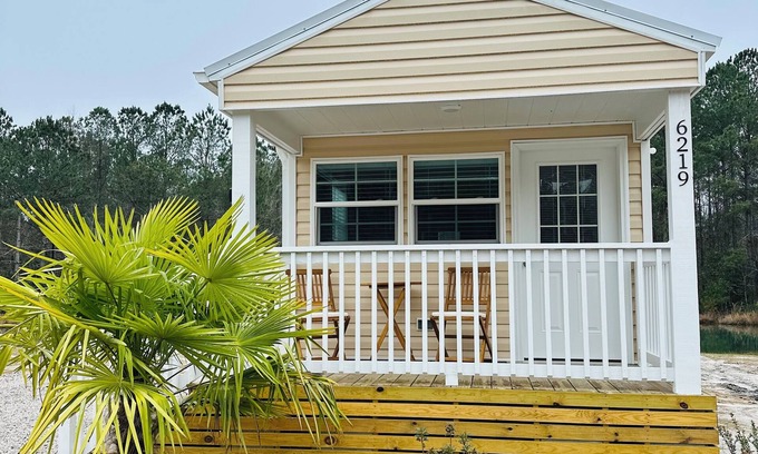 Ocean Isle Beach House | Small and beautiful house 13 minutes from the beach, with everything you need.