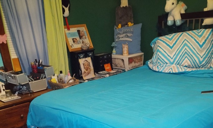 Loves Park House | Small bungalow with hot tub near chicago