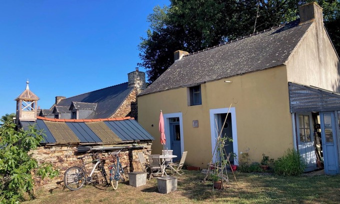 Beganne House | Small country house on the banks of the Vilaine River Beautiful view of the marshes