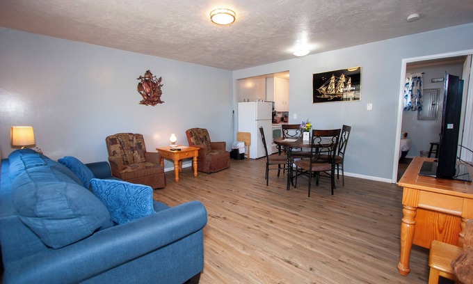 Westport Hotel | Small Family Apartment near the beach. Perfect for a family getaway!