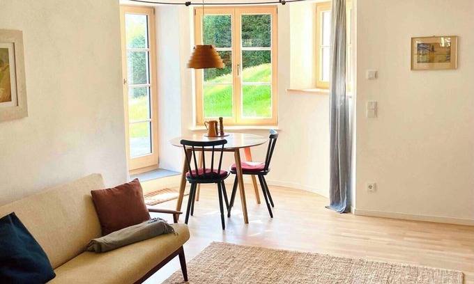 Bad Wiessee Apartment | Small, fine apartment with a sun terrace and Tegernsee view"