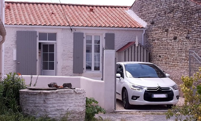 Le Chateau-d'Oleron House | Small renovated house for rent in an Oléronnais village,