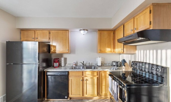 Rochester House | Small Town Peaceful Retreat!