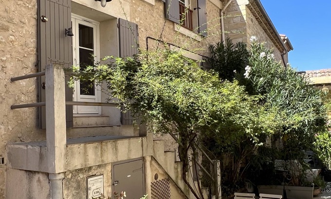 Le Puy-Sainte-Reparade House | Small village house in Provencal hamlet