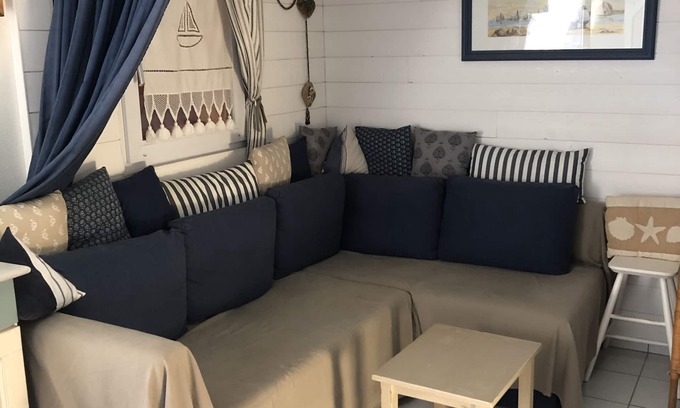 La Bernerie-en-Retz House | Small villa 2mn from the sea, fishing, (swimming pool)and family fun