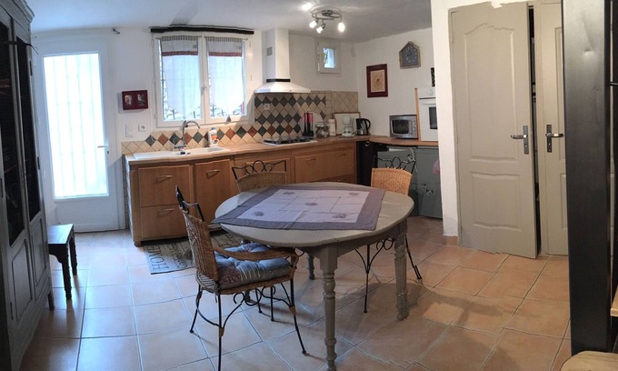 Bellegarde Apartment | Small village house Warm and coquettish
