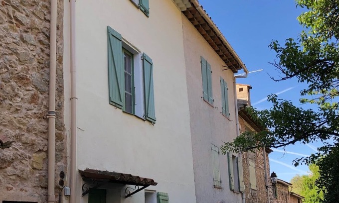 Speracedes House | Small Village House