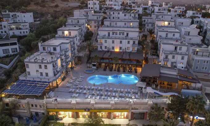 Bodrum City Center Hotel | Smart Holiday Hotel & Suites -All Inclusive