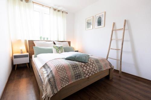 Bad Zwischenahn Apartment | SmartFewo - Das Penthouse - BBQ - Balkon - Parkplatz