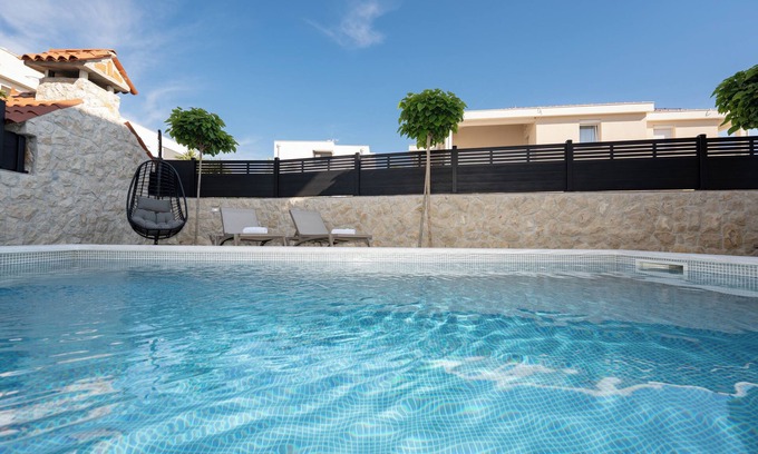 Zrce Apartment | Smash C Apartments for 12- private pool