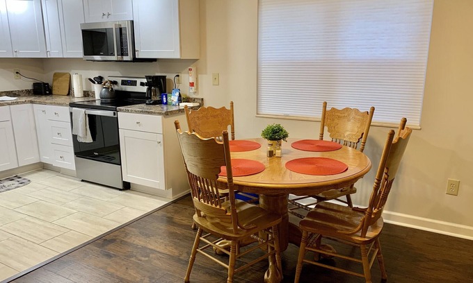 Maryville House | Smokey Mountain View guesthouse